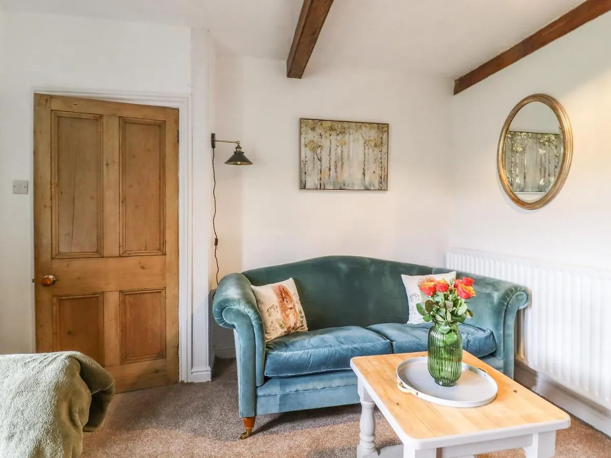 8 Lune Street Keighley